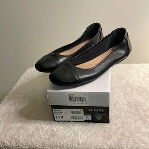 Alfani Tavii leather like flats